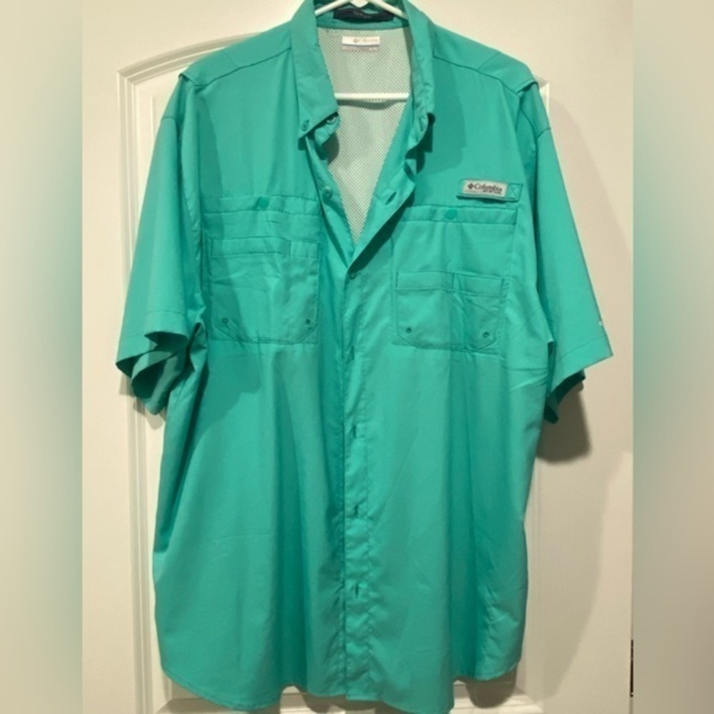Columbia Men’s Green Short Sleeve Shirt